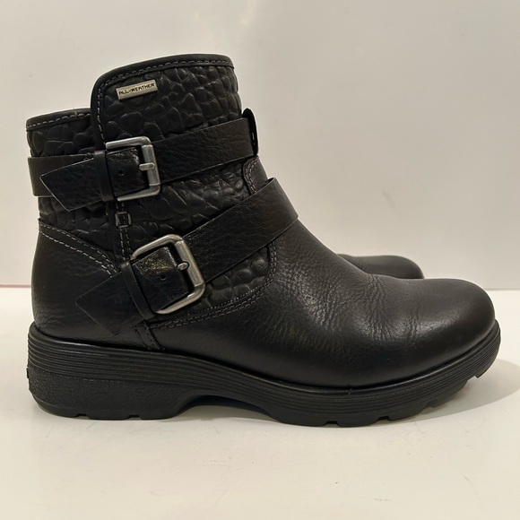 Bionica All-Weather Double Strap Buckle Side Zip Black Leather Boots Size 7 M - Picture 5 of 12